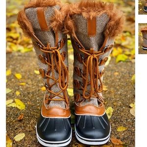 Tall herringbone duck boot